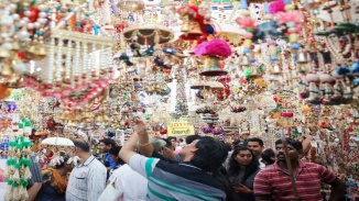 屠妖节节庆市集 (Deepavali Festival Village)