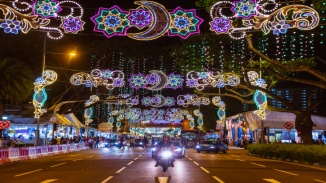 芽笼士乃节庆亮灯 Geylang Serai Festive Light Up